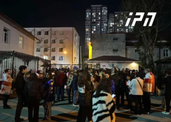 ბათუმში დაკავებული 10 პირიდან 4 გაათავისუფლეს – გათავისუფლებულთა შორისაა „ბათუმელების“ დირექტორი მზია ამაღლობელი