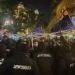 საპროტესტო აქციის მონაწილეებსა და სამართალდამცავებს შორის ფიზიკური დაპირისპირებაა
