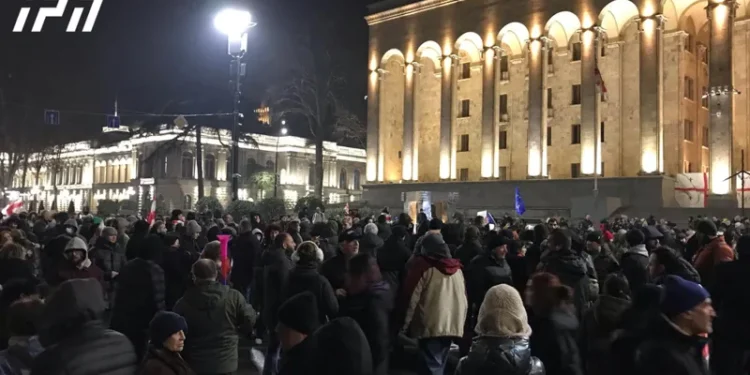 პარლამენტთან საპროტესტო აქცია განახლდა – რუსთაველის გამზირი გადაკეტილია