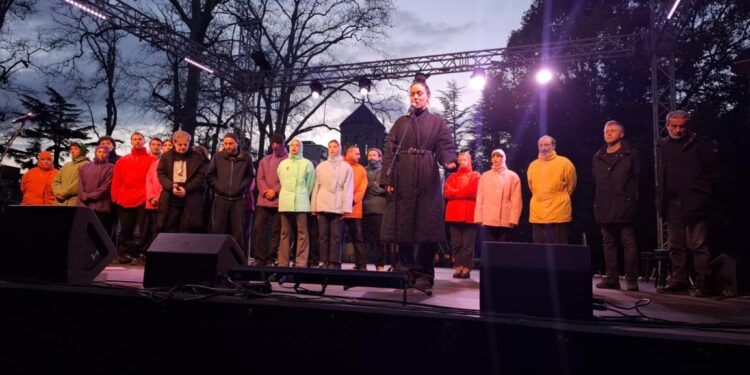 “ჩამოვედით გურიაში, რომ გავიგოთ თქვენი პრობლემები” – „ახალი თეატრის“ საპროტესტო მანიფესტი