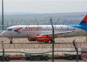 თბილისი-პეტერბურგის რეისზე “აზიმუტის” თვითმფრინავში გაუმართაობის სიგნალი ჩაირთო