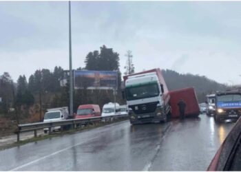 ჩაქვის გვირაბთან ავტოსაგზაო შემთხვევა მოხდა