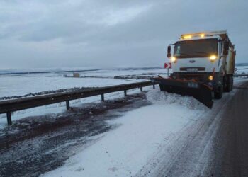 თოვის გამო, სამტრედია-ლანჩხუთი-გრიგოლეთის გზაზე ავტოტრანსპორტის მოძრაობა იზღუდება.