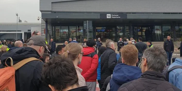 იტალიური მედიის ცნობით, სავარაუდოდ, ქართველმა მიგრანტმა რომის აეროპორტში ხანძარი გააჩინა