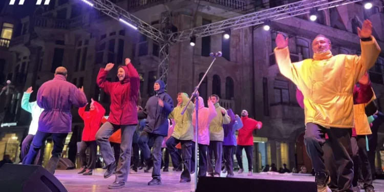 ბათუმში, ევროპის მოედანზე საპროტესტო მანიფესტი მიმდინარეობს