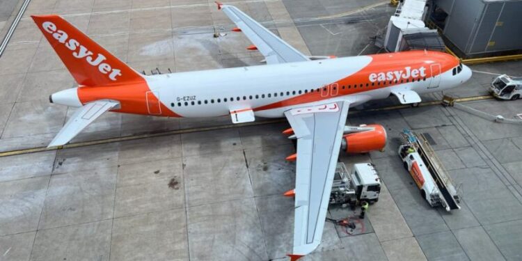 EasyJet-ის ჰურგადა-მანჩესტერის რეისზე პილოტმა გონება დაკარგა – თვითმფრინავი ათენში ავარიულად დაეშვა