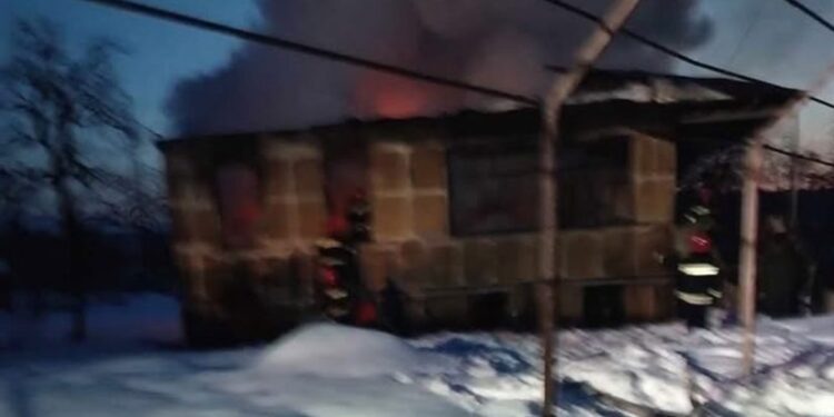 ოზურგეთში, სოფელ ნაგომარში საცხოვრებელი სახლი დაიწვა (+ვიდეო)