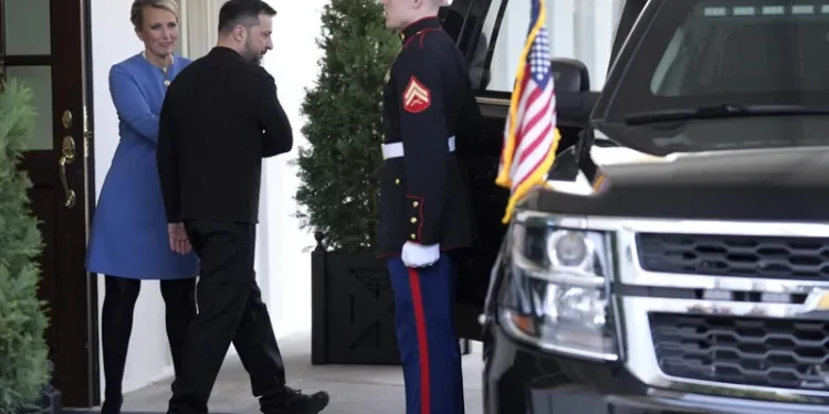 ვოლოდიმირ ზელენსკიმ იშვიათი ლითონების შესახებ შეთანხმების ხელმოწერის გარეშე დატოვა თეთრი სახლი