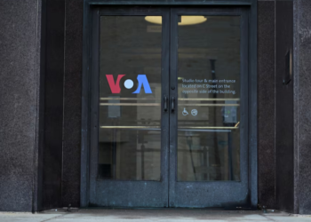 ფედერალურმა მოსამართლემ „ამერიკის ხმის“ თანამშრომლების გათავისუფლების პროცესი დროებით შეაჩერა