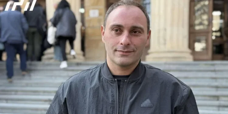 გიორგი ჩიკვაიძის სახლში ჩხრეკა მიმდინარეობს