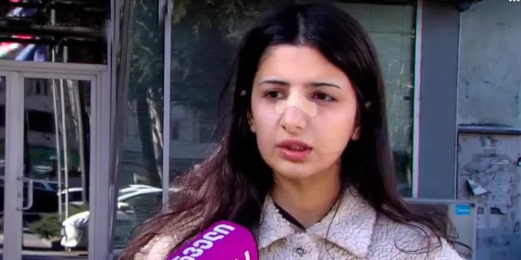 „კრაბ კოფის“ ერთ-ერთი დამფუძნებელი – ჩვენს სახლთან თავს დაგვესხა ერთი ადამიანი – ქრისტის მუცელში მიარტყა ფეხები, მე ხელი ცხვირში ჩამარტყა, ცხვირი მაქვს გატეხილი