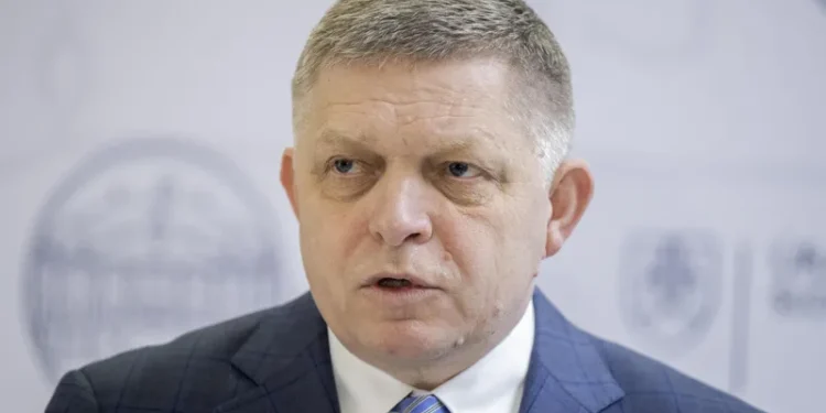 რობერტ ფიცო – ურსულა ფონ დერ ლაიენმა სატელეფონო საუბრისას მითხრა, რომ სრული იდიოტი ვარ