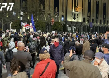 პარლამენტთან აქცია განახლდა – რუსთაველის გამზირი გადაკეტილია