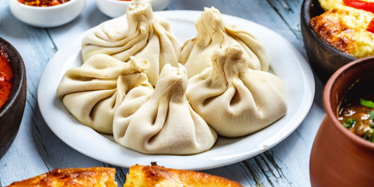 რესტორანში სადილი გაძვირდა – როგორ შეიცვალა ხინკლის, ლუდის, ხაჭაპურის ფასები