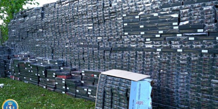 განსაკუთრებით დიდი ოდენობით უაქციზო სიგარეტის შენახვის ფაქტზე ერთი პირი დააკავეს