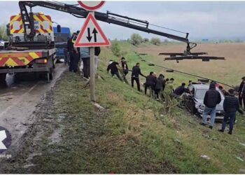 ვიდეო – ავტომობილი გზიდან გადავარდა – ავტოსაგზაო შემთხვევა რუსთავი-გაჩიანის გზაზე