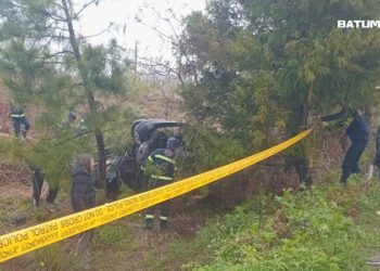 ქობულეთში ორი ავტომანქანის შეჯახების შედეგად ერთი გზიდან გადავარდა