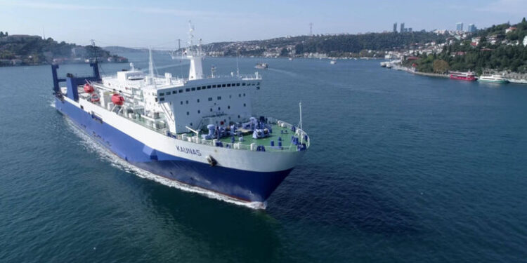 უკრაინასა და საქართველოს შორის საბორნე მიმოსვლა აღდგა