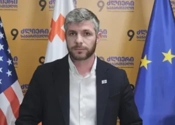 ირაკლი ღარიბაშვილი გაექცა სანქციებს და კრიზისს, რომელშიც „ქართული ოცნებაა“, ივანიშვილის გუნდი არის ჩაძირული გემი, რომლიდანაც გარბიან ადამიანები სანქციების შიშით – „ქართული ოცნება“ არის რღვევის პირას – ირაკლი კუპრაძე