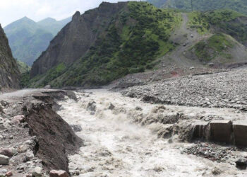 „მდინარის კალაპოტი რამდენჯერმე შეცვალეს“ – რა საფრთხეებს იწვევს რიკოთის ავტობანის მშენებლობა
