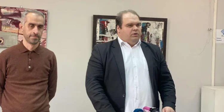 700-მდე პირია გათავისუფლებული საჯარო სამსახურიდან იმის გამო, რომ მხარი დაუჭირეს ევროინტეგრაციის პროცესს – სამხარაძე