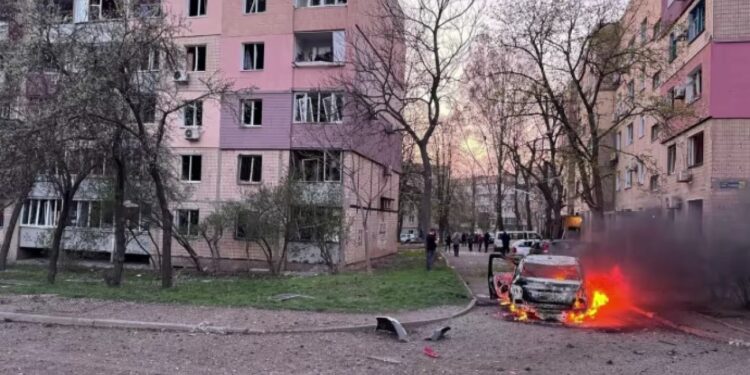 ვოლოდიმირ ზელენსკი – კრივი რიჰზე რუსეთის სარაკეტო დარტყმის შედეგად 14 ადამიანი დაიღუპა, მათ შორის 6 ბავშვია