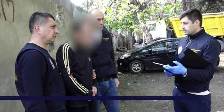 ვიდეო – ნარკოტიკული საშუალების უკანონო შეძენა-შენახვისა და გასაღების ბრალდებით, 5 პირი დააკავეს