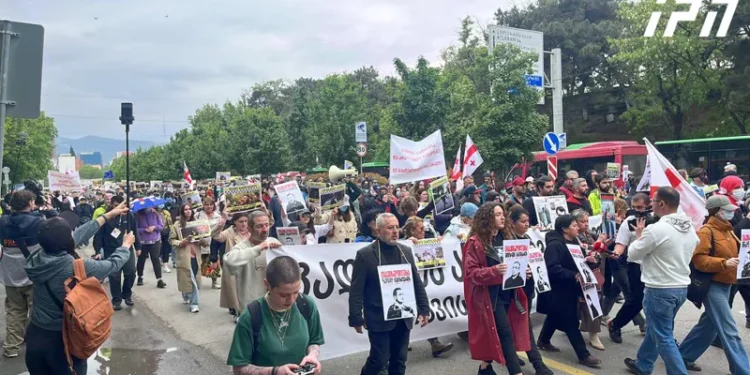 თბილისში „ერთობის მარში“ მიმდინარეობს
