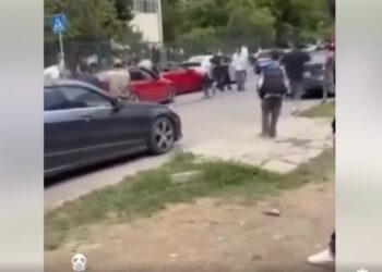 ვიდეო – თბილისში, “ბოლო ზარის” აღნიშვნის დროს ბავშვები 2 ქვეითს დაეჯახნენ