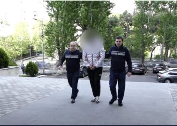 ვიდეო – თბილისში ნარკოდანაშაულის ბრალდებით შვიდი პირი დააკავეს