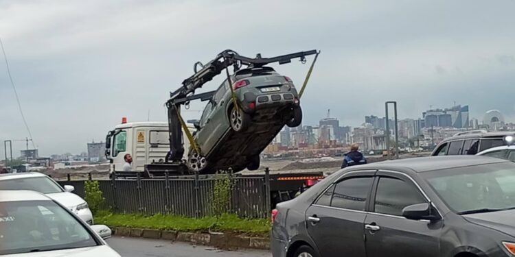 ცოტა ხნის წინ ავტოსაგზაო შემთხვევა მოხდა ბათუმში