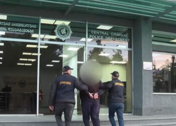 ვიდეო – “პოვერა”, “გეგე”, “ბაჩო ტბილისკი” – “ქურდულ სამყაროსთან” კავშირში მყოფი 8 პირი დააკავეს, 3 პირს ბრალი დაუსწრებლად წარედგინა