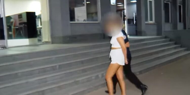 ბარგში 14 კგ ნარკოტიკი აღმოაჩინეს