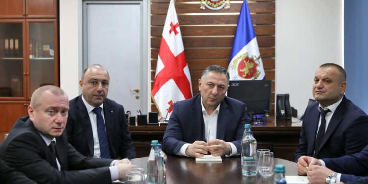 ვიდეო – ვახტანგ გომელაურმა გურიის პოლიციის დეპარტამენტში სამუშაო თათბირი გამართა