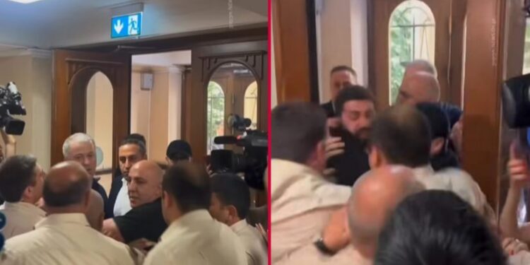 სასამართლოში ვაშაძესა და მანდატურებს შორის დაპირისპირება მოხდა – პოლიტიკოსს შენობა ძალის გამოყენებით დაატოვებინეს