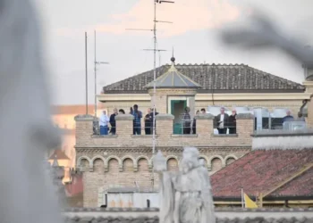 კონკლავის პირველ დღეს რომის პაპი ვერ აირჩიეს