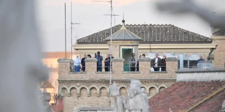 კონკლავის პირველ დღეს რომის პაპი ვერ აირჩიეს