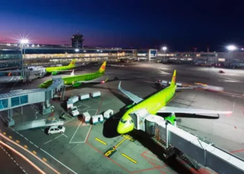 უკრაინული დრონების თავდასხმის გამო მოსკოვში აეროპორტებმა მუშაობა შეაჩერა