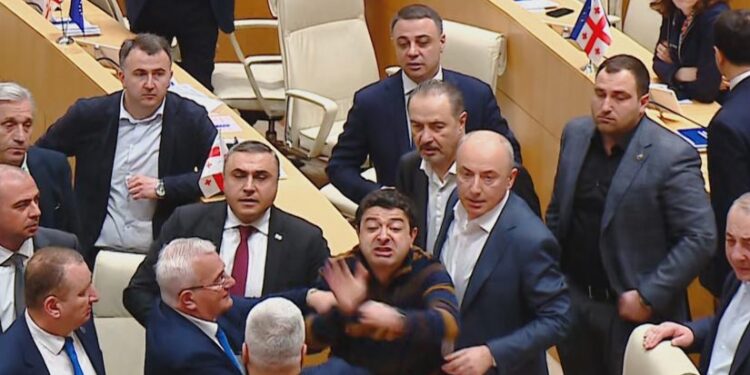 “დღეს ჩემი დღესასწაულია[…] შენ ვინ გეკითხება, ვისი იმედი მაქვს” – დიტო სამხარაძე