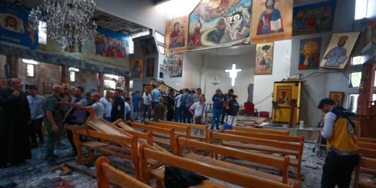 დამასკის კათოლიკურ ეკლესიაში თვითმკვლელმა ტერორისტმა თავი აიფეთქა – დაღუპულია, სულ ცოტა, 15 ადამიანი