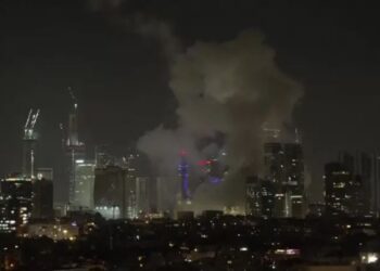 ირანმა ისრაელის მიმართულებით 100-მდე ბალისტიკური რაკეტა გაუშვა