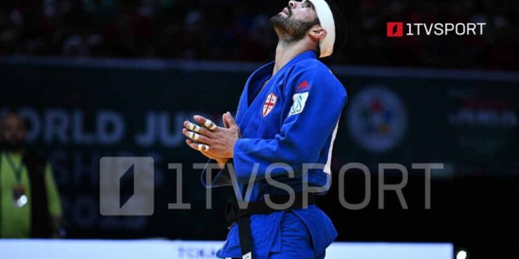 ტატო გრიგალაშვილმა მსოფლიოს ჩემპიონატზე ვერცხლის მედალი მოიპოვა