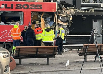 შვედეთში ტრამვაი სწრაფი კვების დახლს შეეჯახა, დაშავებულია შვიდი ადამიანი