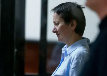 სასამართლომ სტიკერის გაკვრის ფაქტზე მზია ამაღლობელს 1000-ლარიანი ჯარიმა დააკისრა