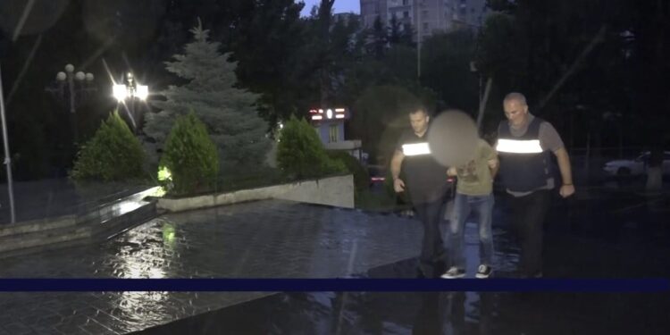 ვიდეო – დააკავეს პირი, რომელმაც თბილისში კაცი მოკლა