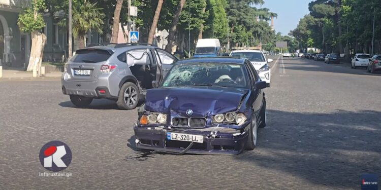 ვიდეო – ორი ადამიანი დაშავდა ავარიის შედეგად რუსთავში