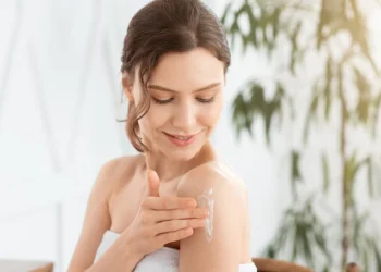 შეიძლება თუ არა ტანის კრემის სახეზე წასმა