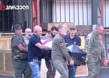 უკრაინაში გარდაცვლილი ქართველი მებრძოლი, ვანო ნადირაძე საქართველოში ჩამოასვენეს