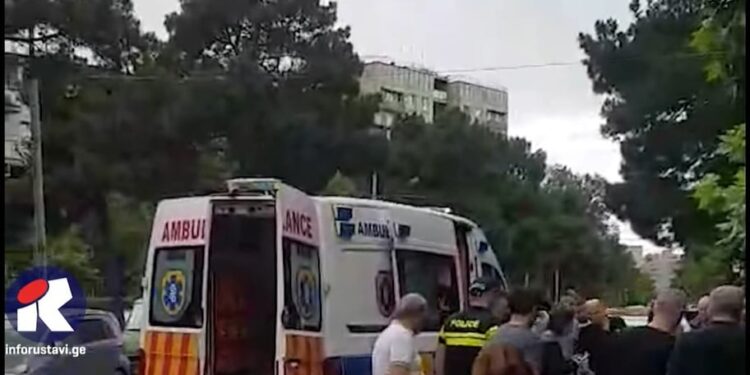 ვიდეო – ავტომობილი ქვეითს დაეჯახა, მძღოლი კი ადგილიდან მიიმალა