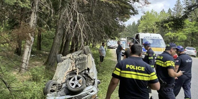 ორსული და მცირეწლოვანი ბავშვი დაშავდნენ – ავარიის შედეგად ქუთაისი-წყალტუბოს გზაზე